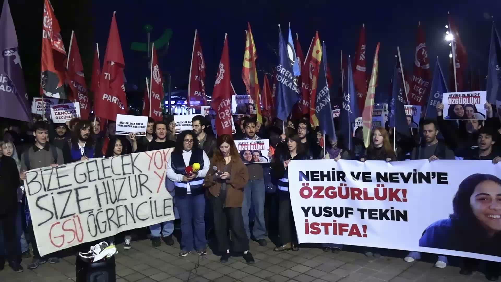 Tutuklanan üniversite öğrencileri Nehir ve Nevin için özgürlük çağrısı... Nehir'in annesi: "Kızımla gurur duyuyorum"
