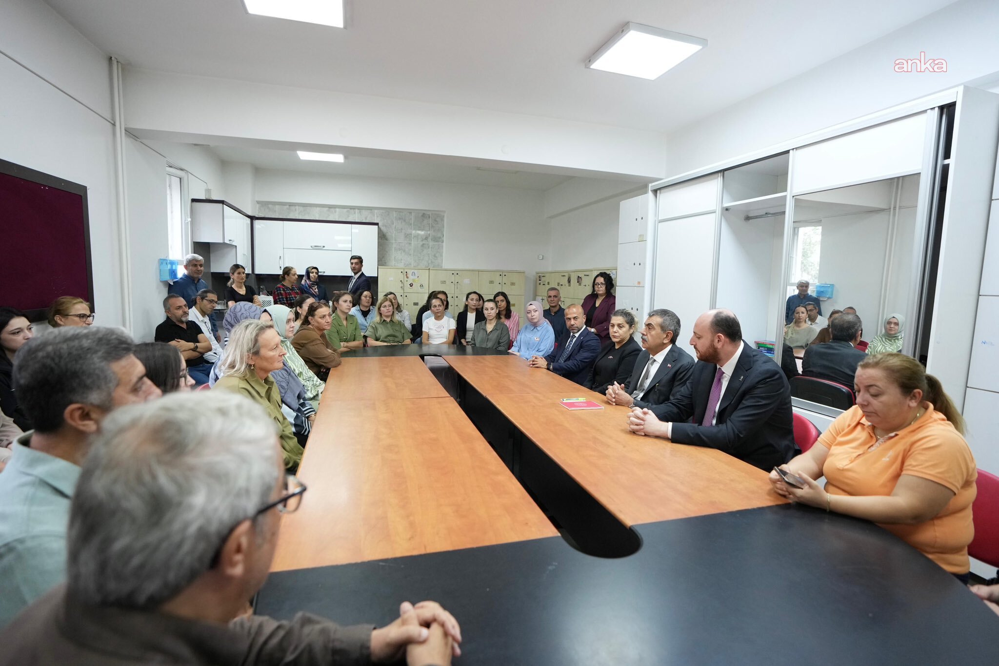 Bakan Tekin'den Yalova'da okul ziyareti