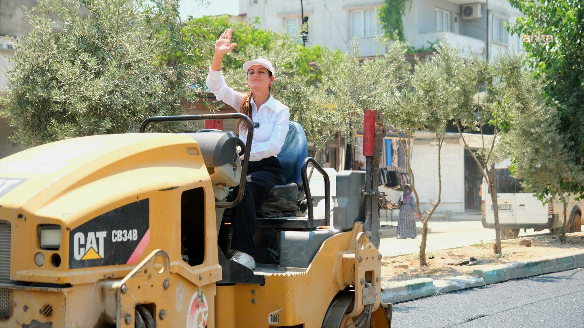 Ceyhan Belediye Başkan Vekili Yıldız, sıcak asfalt çalışmalarını inceledi