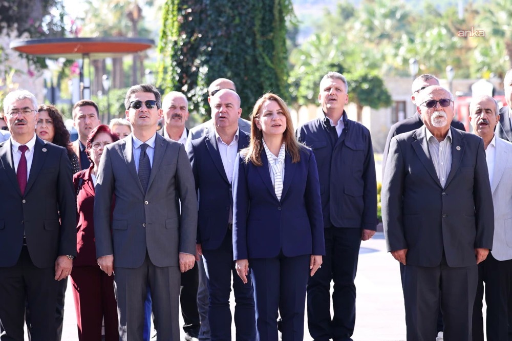 Çeşme Belediye Başkanı Lâl Denizli, Muhtarlar Günü’nde mahalle muhtarlarıyla buluştu