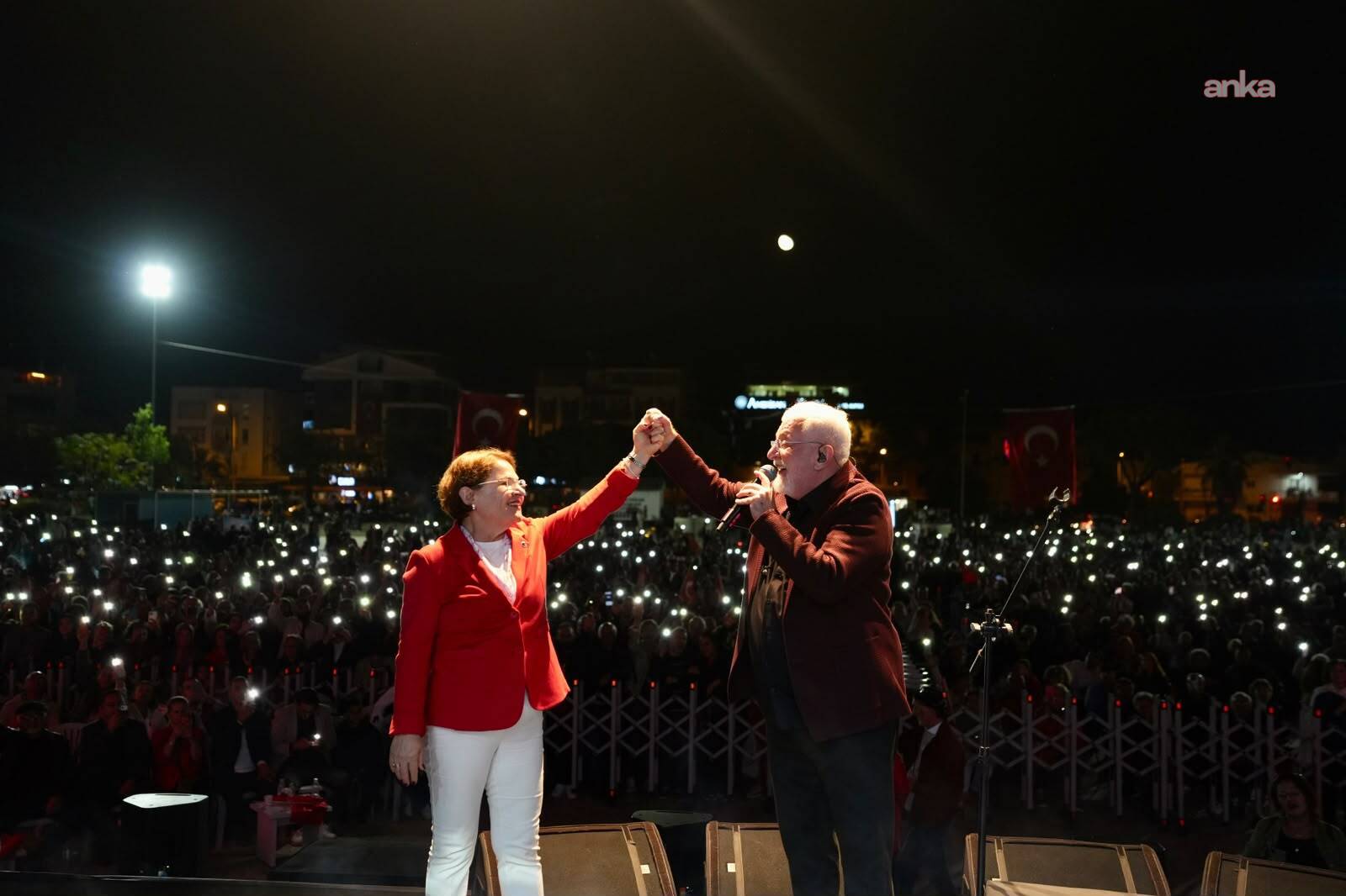 Didim'de 29 Ekim coşkusu, Onur Akın konseriyle meydanlara taşındı