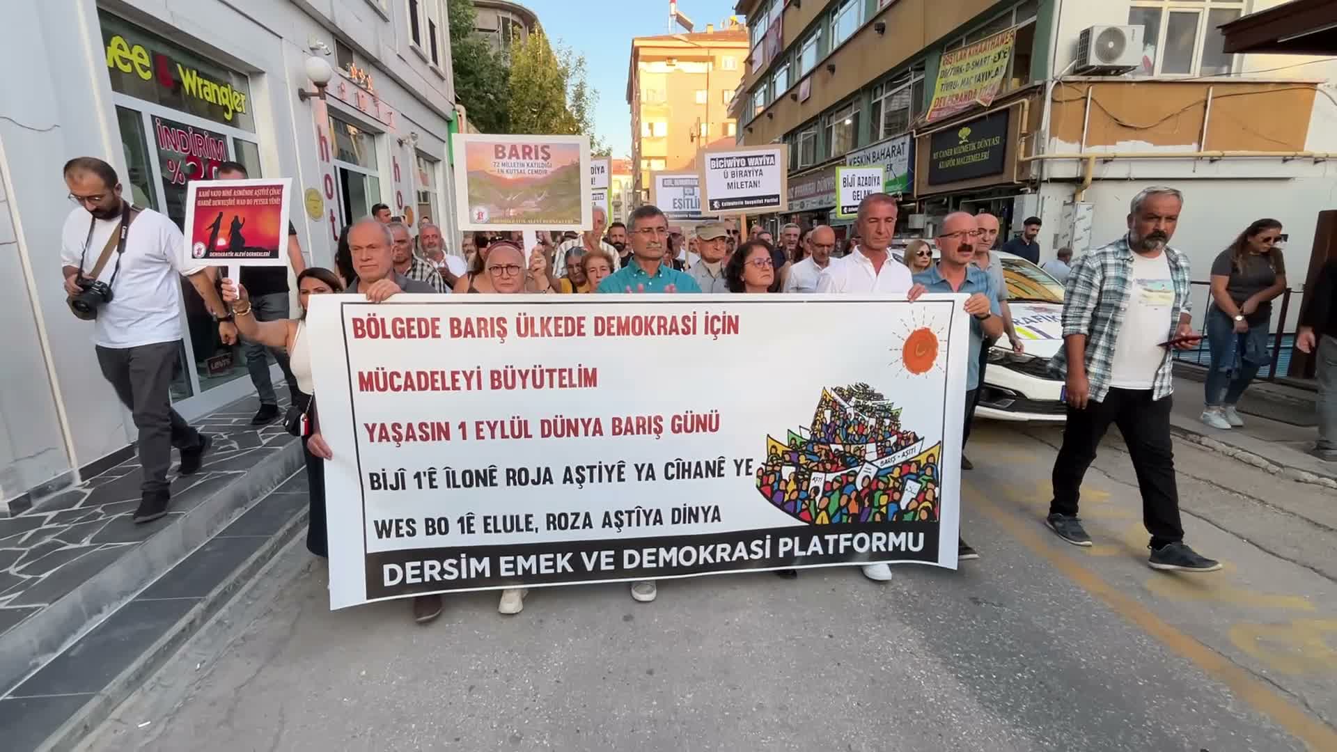 Tunceli’de 1 Eylül Dünya Barış Günü’nde yürüyüş: "Silahların susması barış anlamına gelmez"