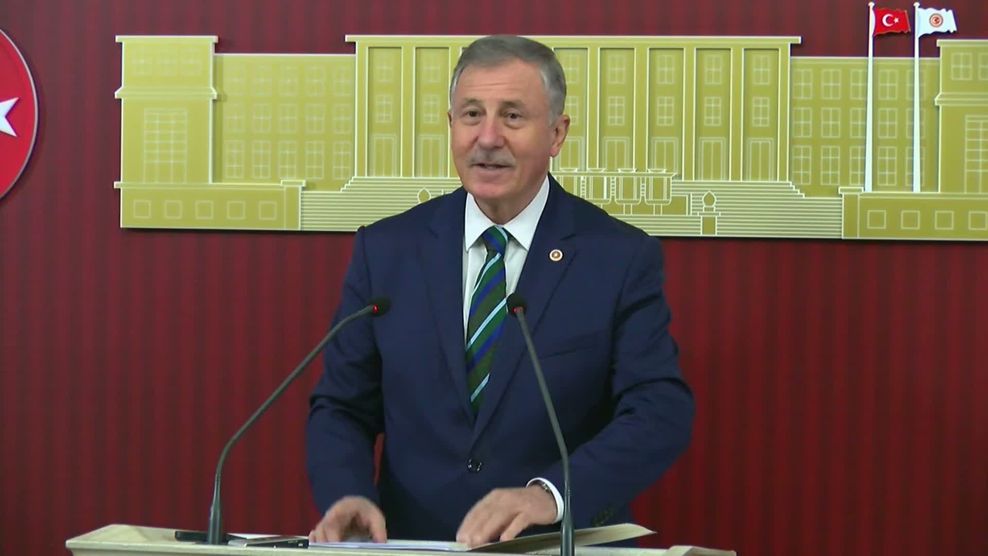 Selçuk Özdağ’dan fon krizi tepkisi: "Bu soygunda en ufak dahili olanların bile tepeden tırnağa istifa etmesi gerek"
