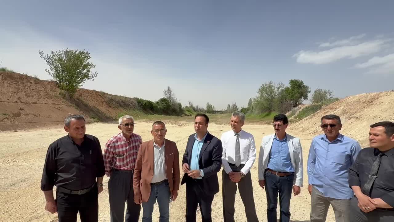 Konya’da çiftçinin su isyanı: 4 yıldır bir kürek beton atılmadı