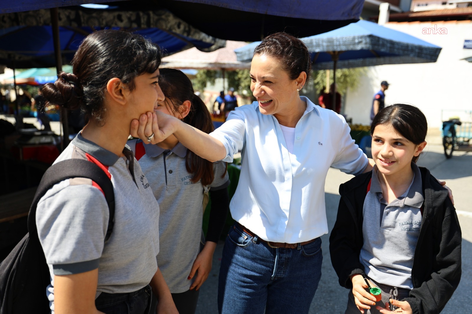 Selçuk Belediyesi’nden Kırtasiye Kartı:  Öğrenciye destek, yerel esnafa nefes