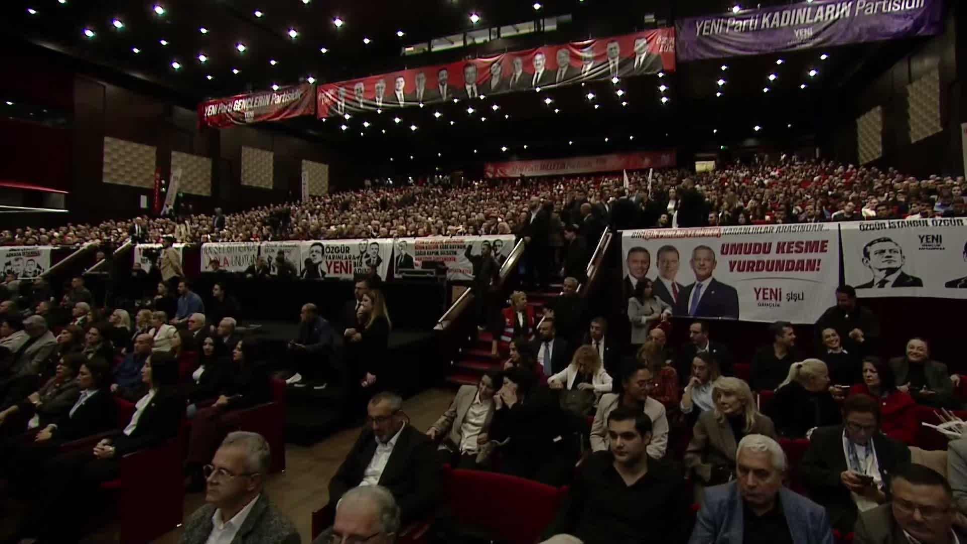 YENİ Parti İstanbul İl Başkanlığı ön seçimi... Özgür Çelik: “Anka kuşu gibi her seferinde küllerimizden yeniden doğmayı başardık”