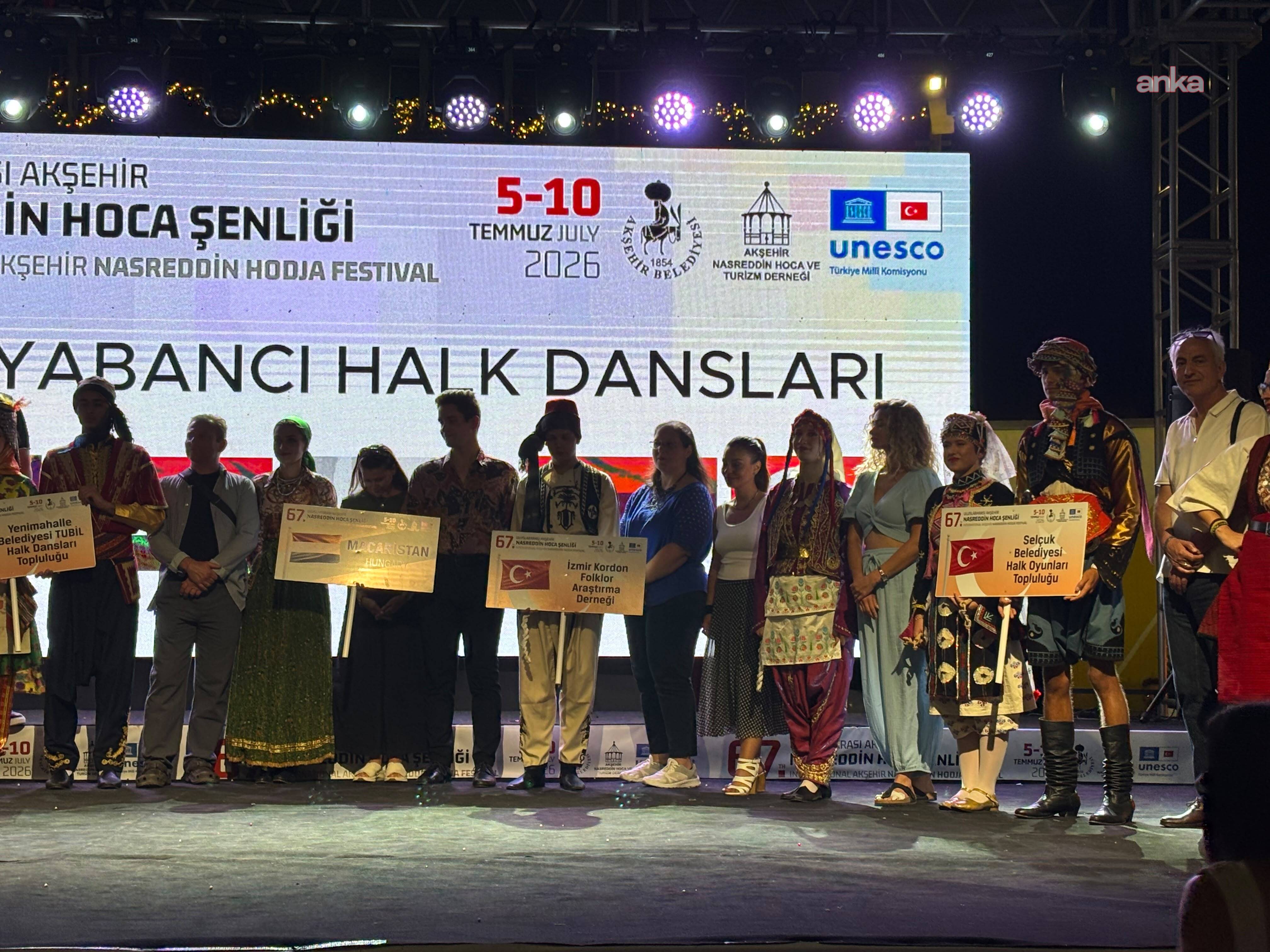 Selçuk Halk Oyunları Ekibi Akşehir'de büyük beğeni topladı