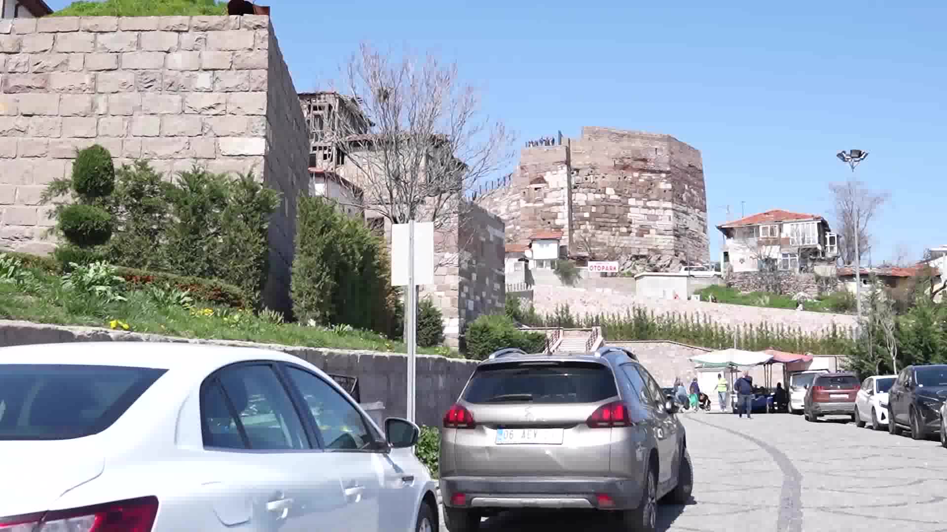 Ankara Kalesi, daha aydınlık ve ulaşılabilir hale getirildi