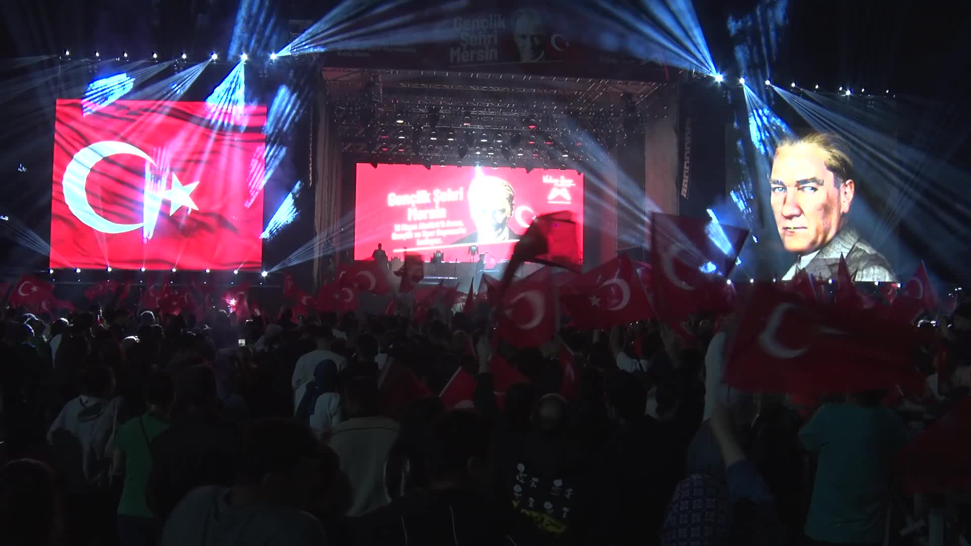 Mersin'de Mert Demir rüzgarı
