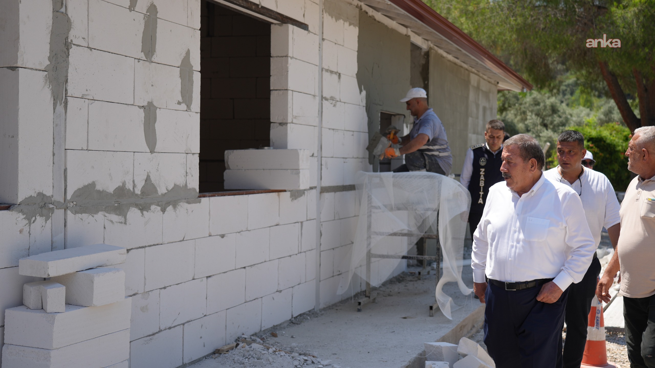 Milas Belediye Başkanı Topuz, Güllük’te çalışmaları inceledi