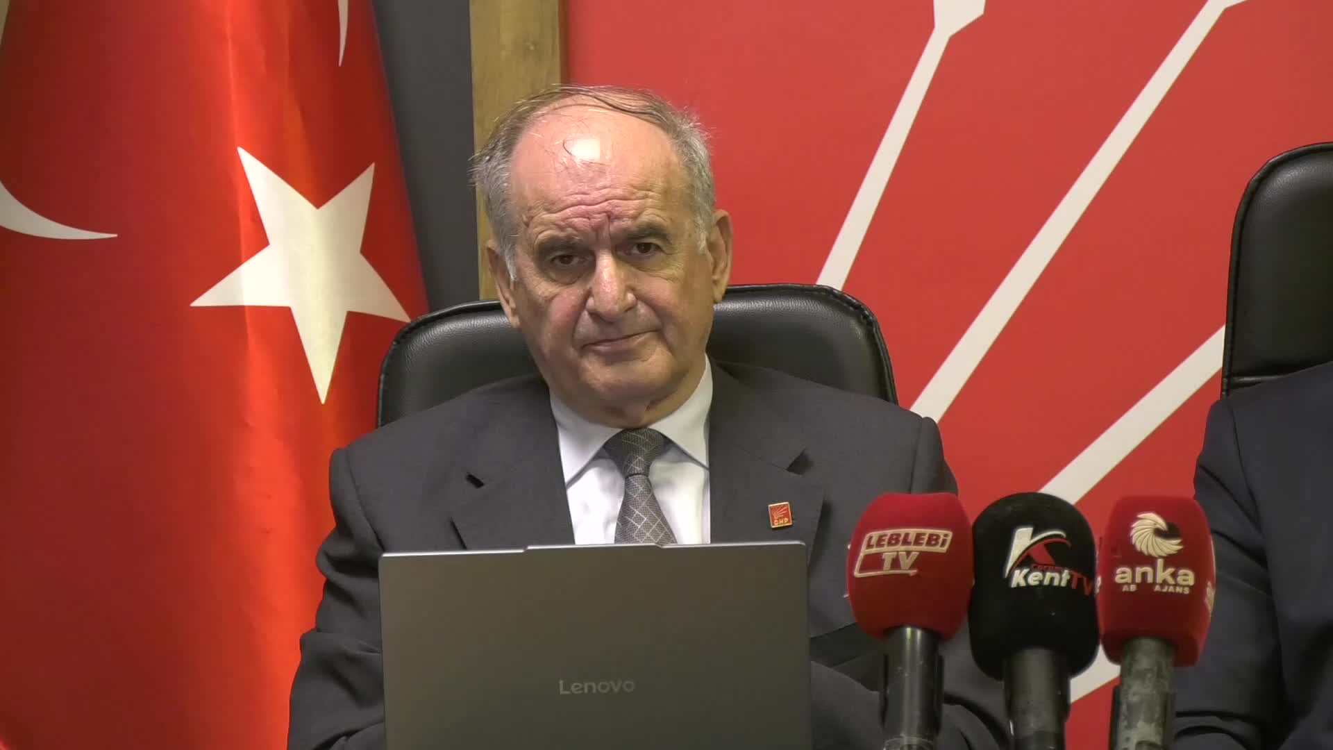 CHP’li Atilla Kezek Çorum’da: “Askeri sağlık sistemi ve askeri liseler yeniden kurulmalı”