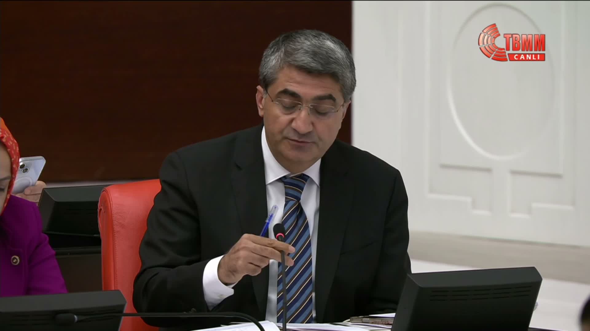 TBMM Genel Kurulu... Mehmet Emin Ekmen: "İlk defa bir devlet bütün kurumlarıyla dolandırıcılığın paydaşı olarak önümüze çıkıyor"