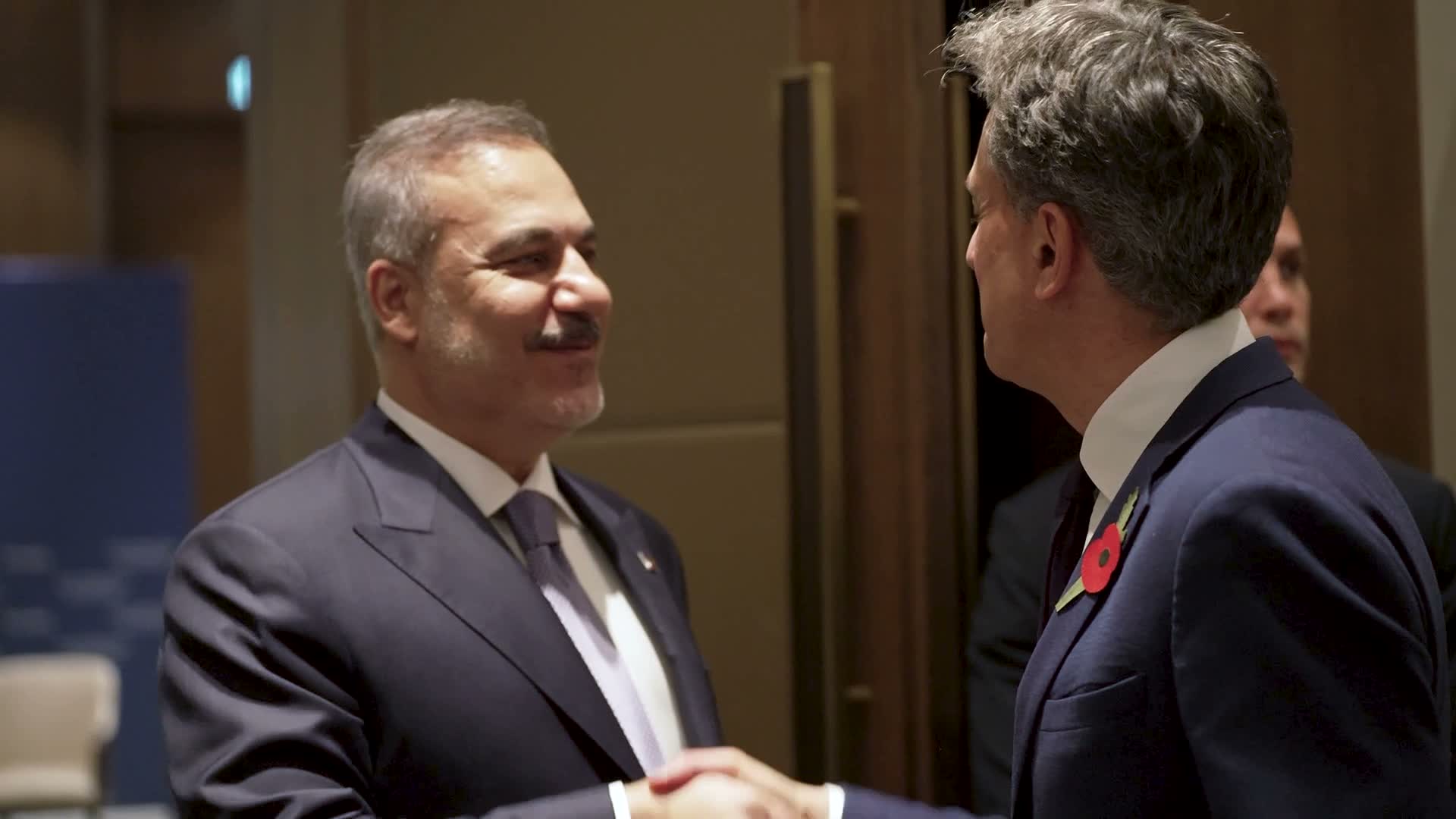 Bakan Fidan, Birleşik Krallık Dışişleri Bakanı Miliband ile görüştü