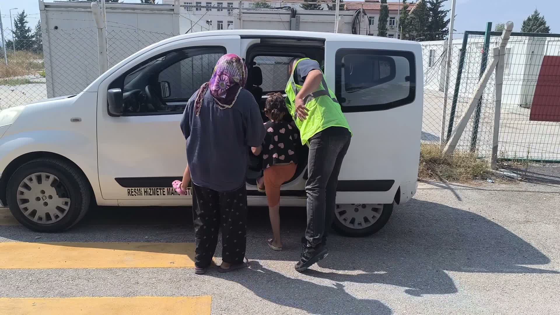 Kadirli Belediyesi, otizmli çocuğu nedeniyle ev sahiplerinin geri çevirdiği aileye ev buldu
