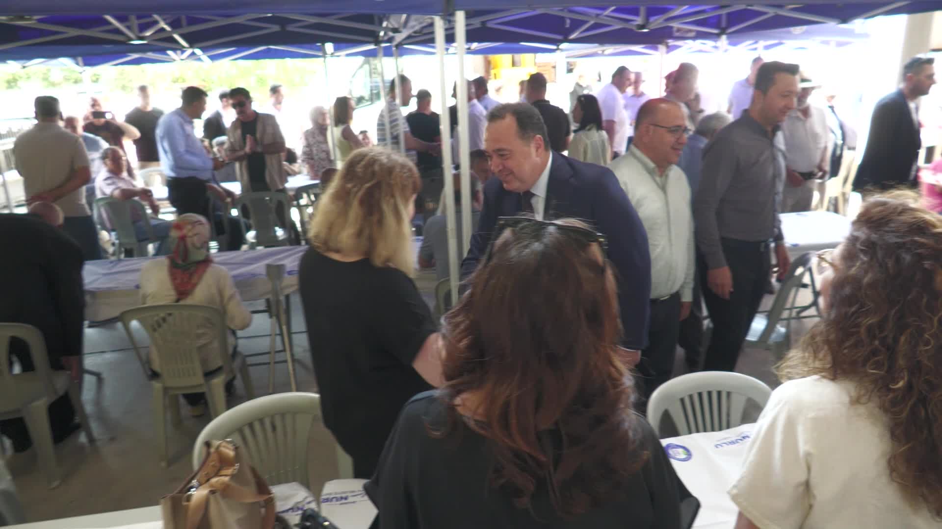 Manisa Büyükşehir Belediye Başkanı Dutlulu, selden etkilenen vatandaşları ziyaret etti