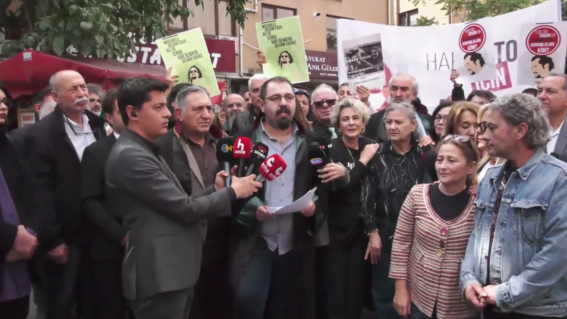 Hakan Tosun davasında 2 sanığa indirimsiz müebbet hapis cezası... Öznur Tosun: "Üçüncü kişi neden yargılanmıyor? Neden korkuyorsunuz?"