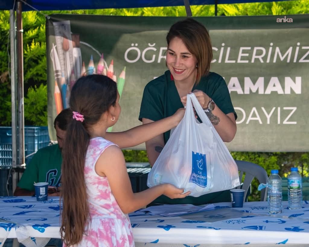 Kuşadası Belediyesi, 2025-2026 eğitim öğretim yılında 122 bin beslenme çantasını doldurdu