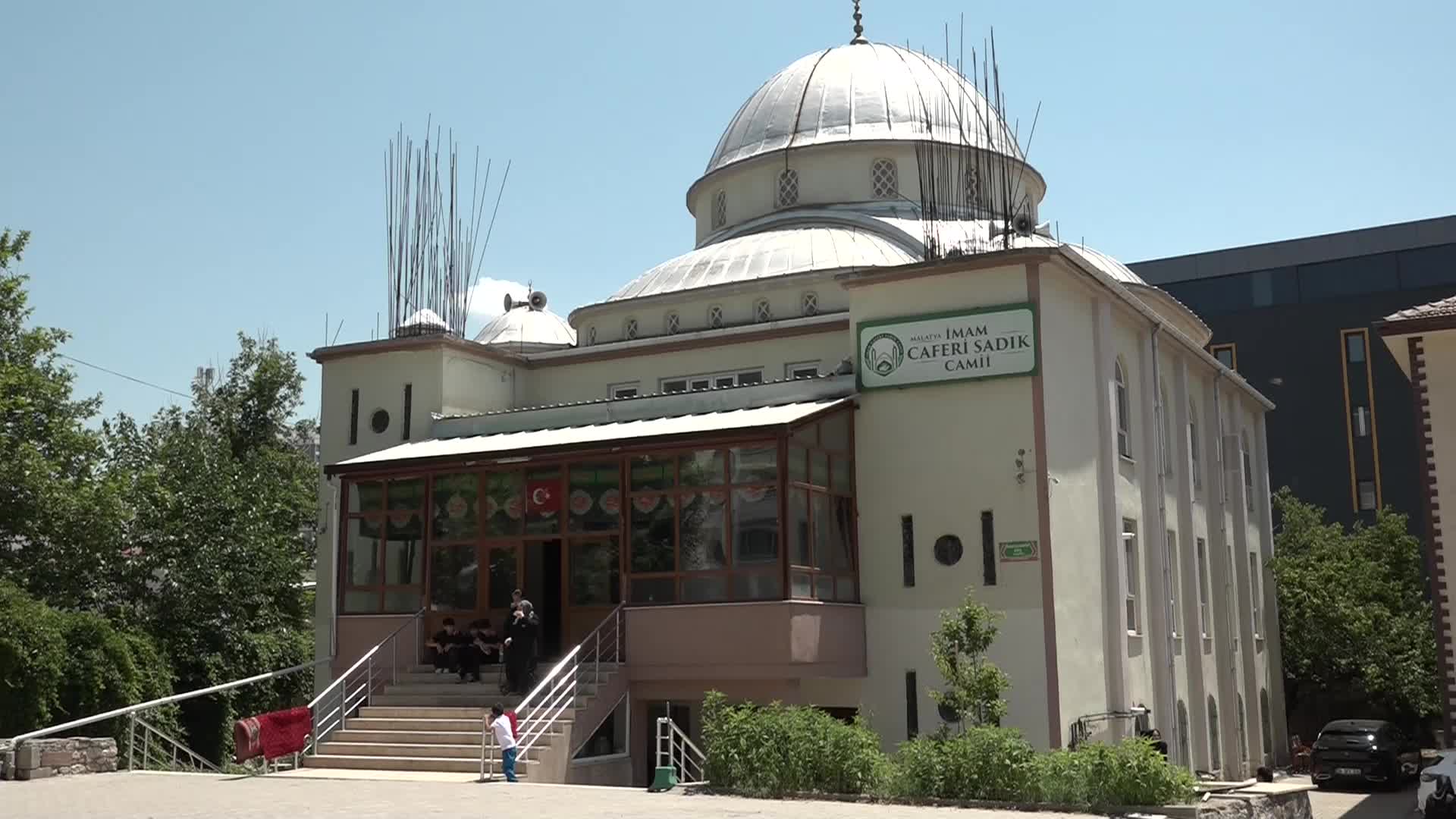 Malatya'da Aşura Matemi: "Hz. Hüseyin'in şehit edildiği gün bayram olamaz"