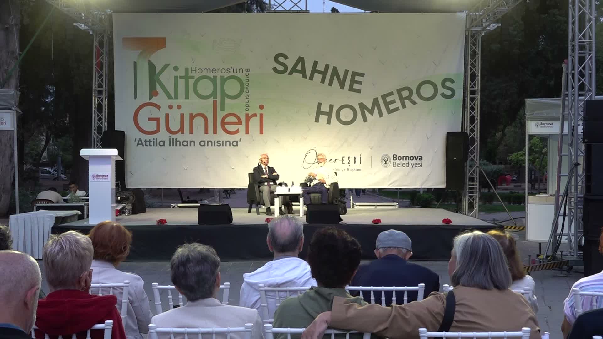 Hidayet Karakuş, 7. Homeros Kitap Günleri’nde okurlarıyla buluştu