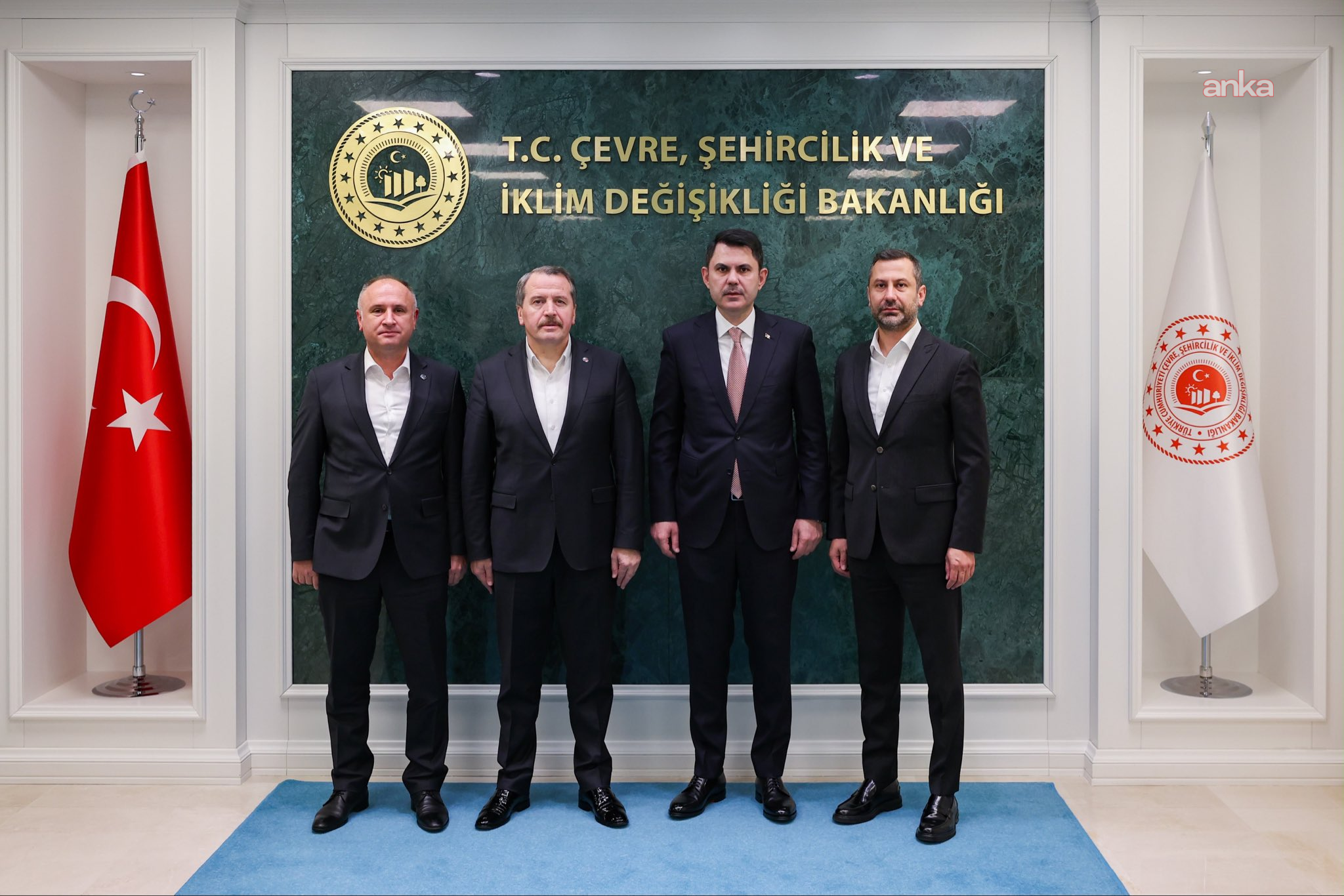 Memur-Sen heyeti Bakan Kurum'u ziyaret etti