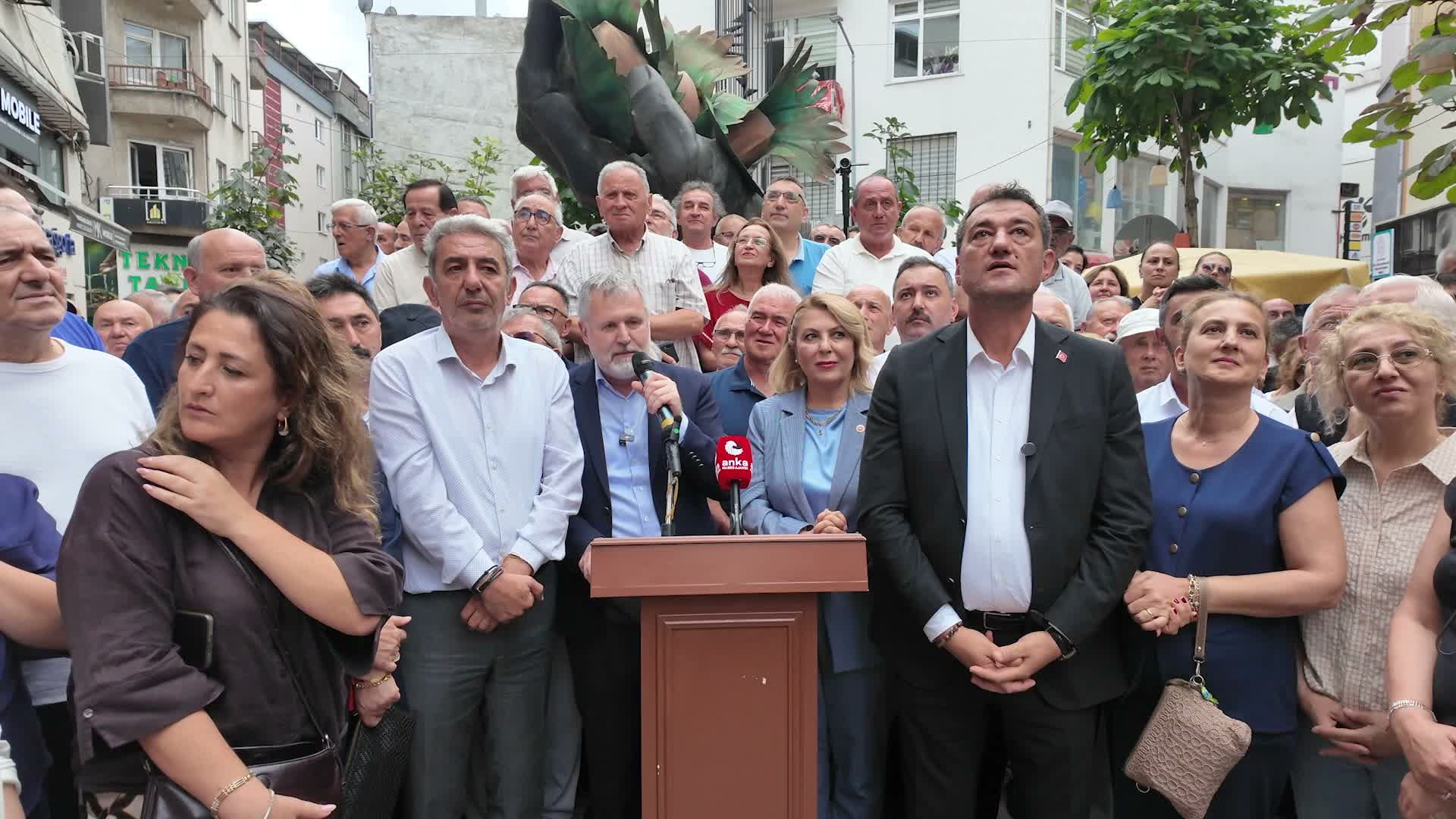 Giresun'da CHP'den YENİ Parti'ye toplu geçiş: 3 belediye başkanı, meclis üyeleri ve 16 ilçe başkanı istifa etti