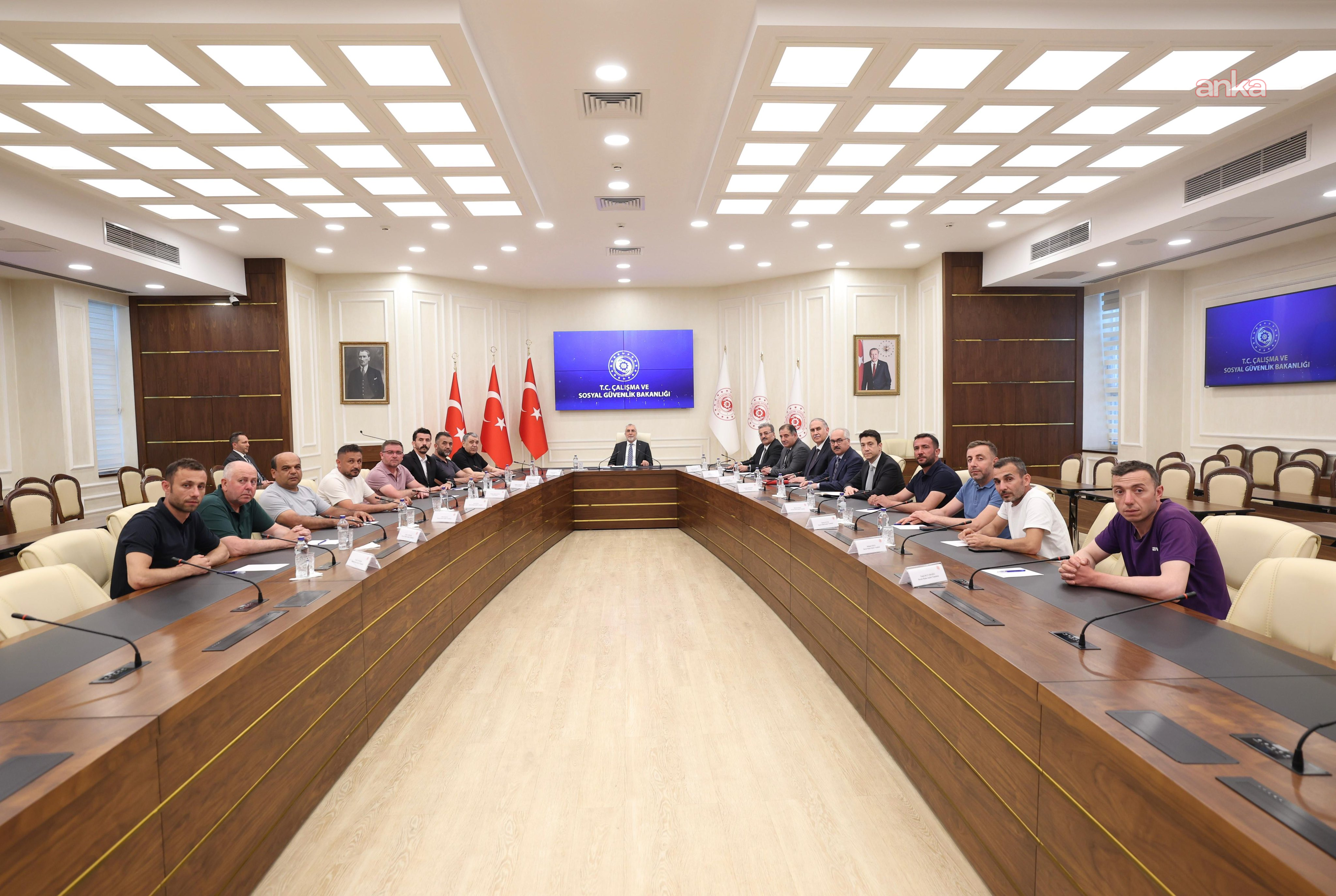 Bakan Işıkhan, Türkiye Maden İşçileri Sendikası heyeti ve Doruk Madencilik işçileriyle görüştü