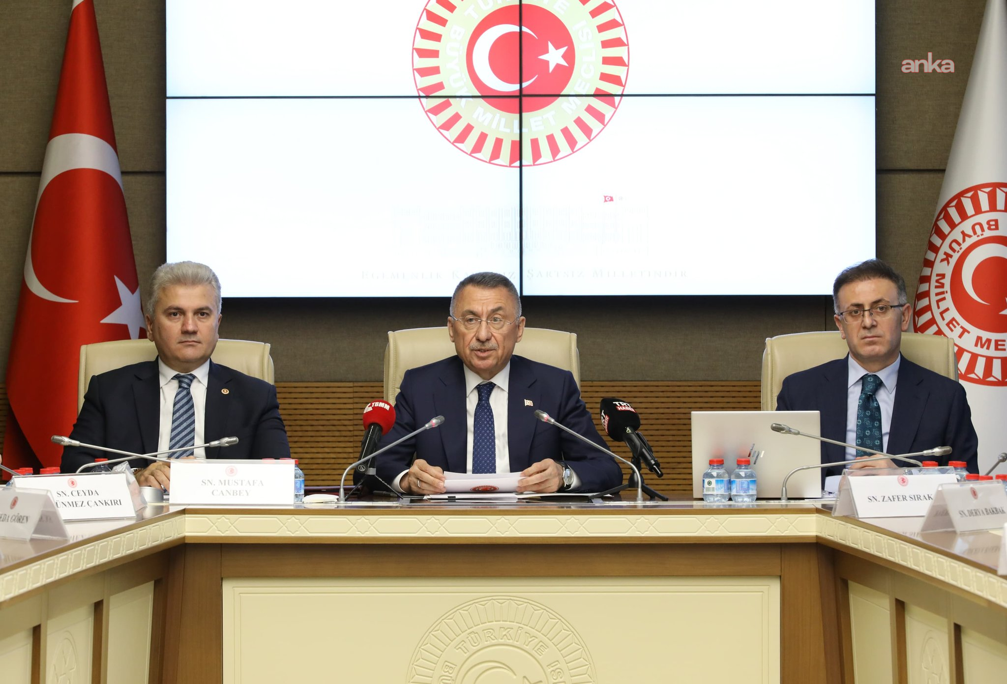 Fuat Oktay: "Libya Temsilciler Meclisi'nin Libya-Türkiye Mutabakat Muhtırası'nı onaylanmasını memnuniyetle karşılıyoruz"