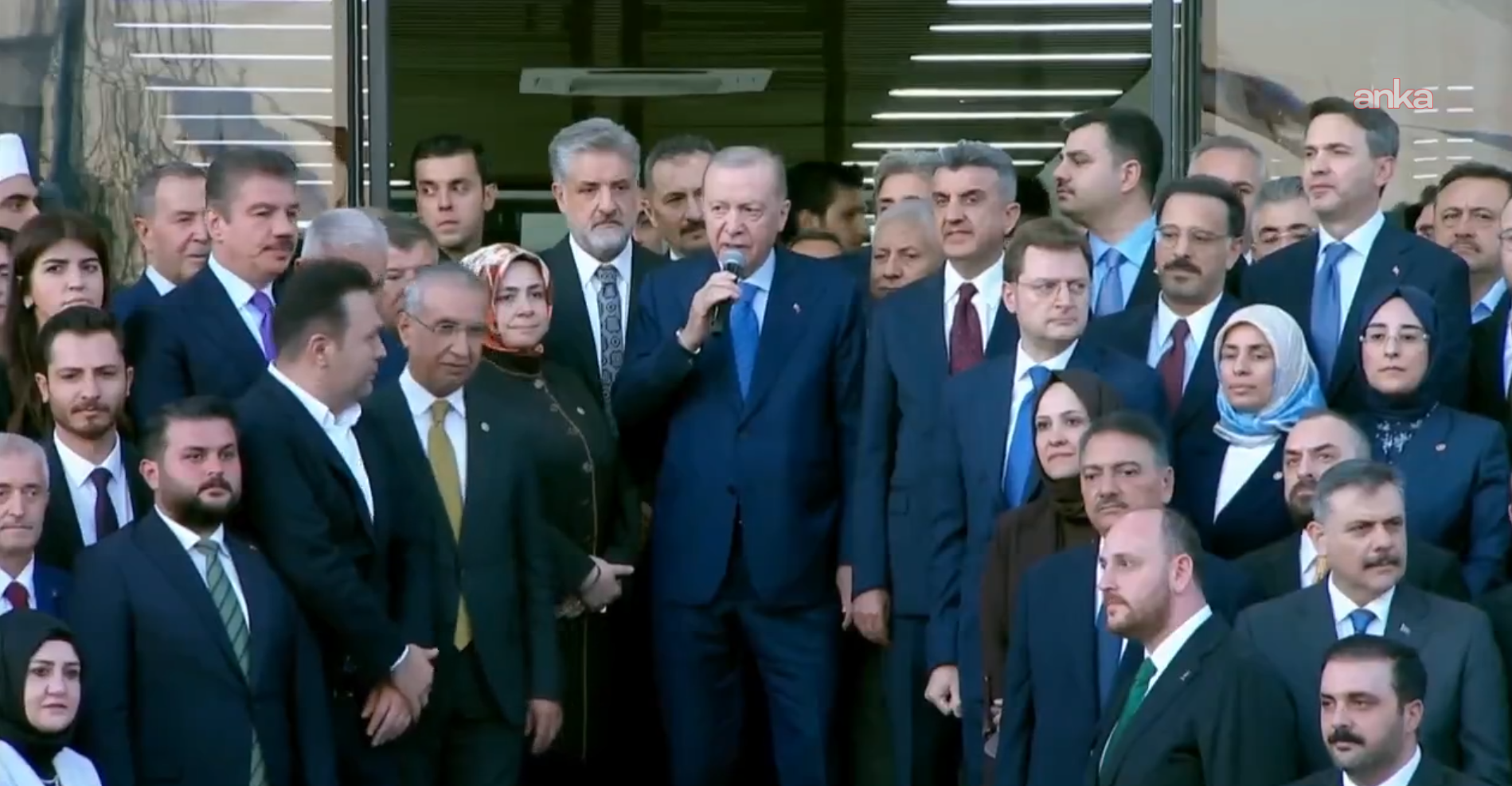 Cumhurbaşkanı Erdoğan, AK Parti Şanlıurfa İl Başkanlığı’nın yeni binasının açılışını yaptı