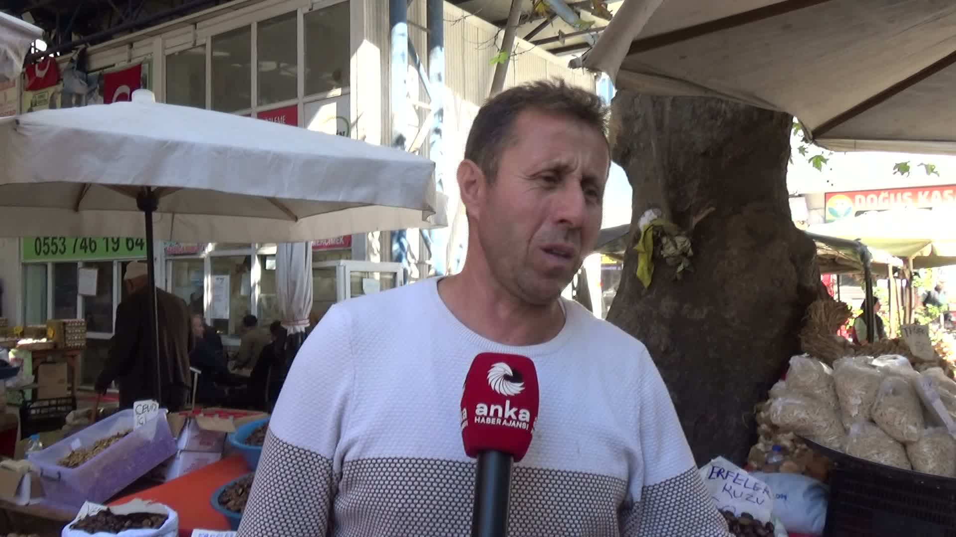 Sinop Erfelek'te kestane satıcısı: "Bu sene satışlarımız düştü"