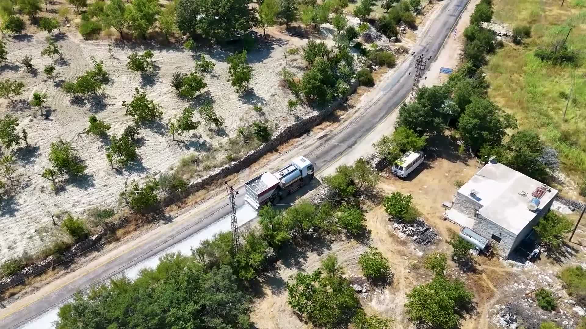 Mersin’de beş mahalleyi Mut’a bağlayan 35 kilometrelik yol yenilendi