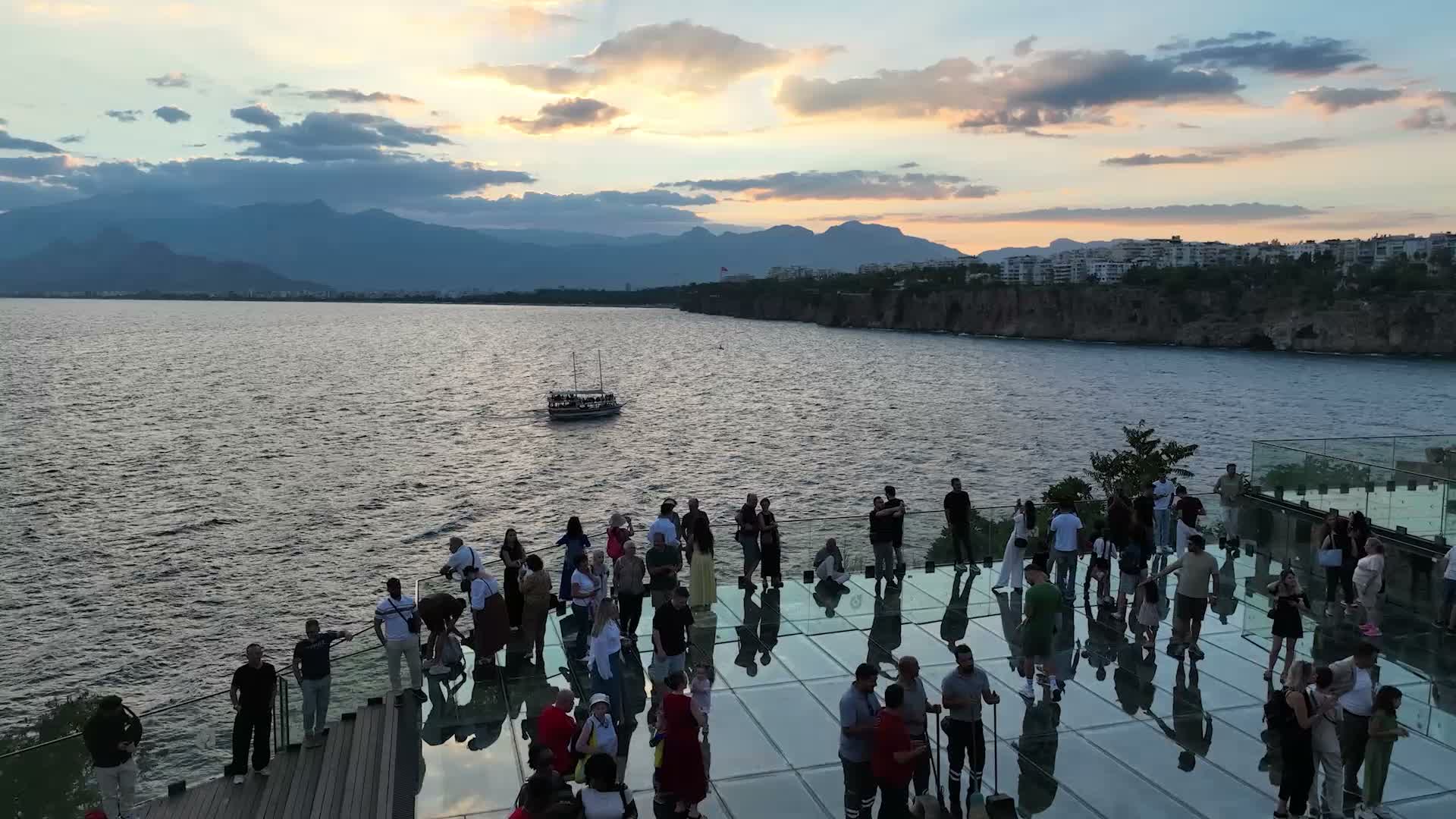 Antalya Hıdırlık Kulesi’nde "Gün Batımı Konseri"
