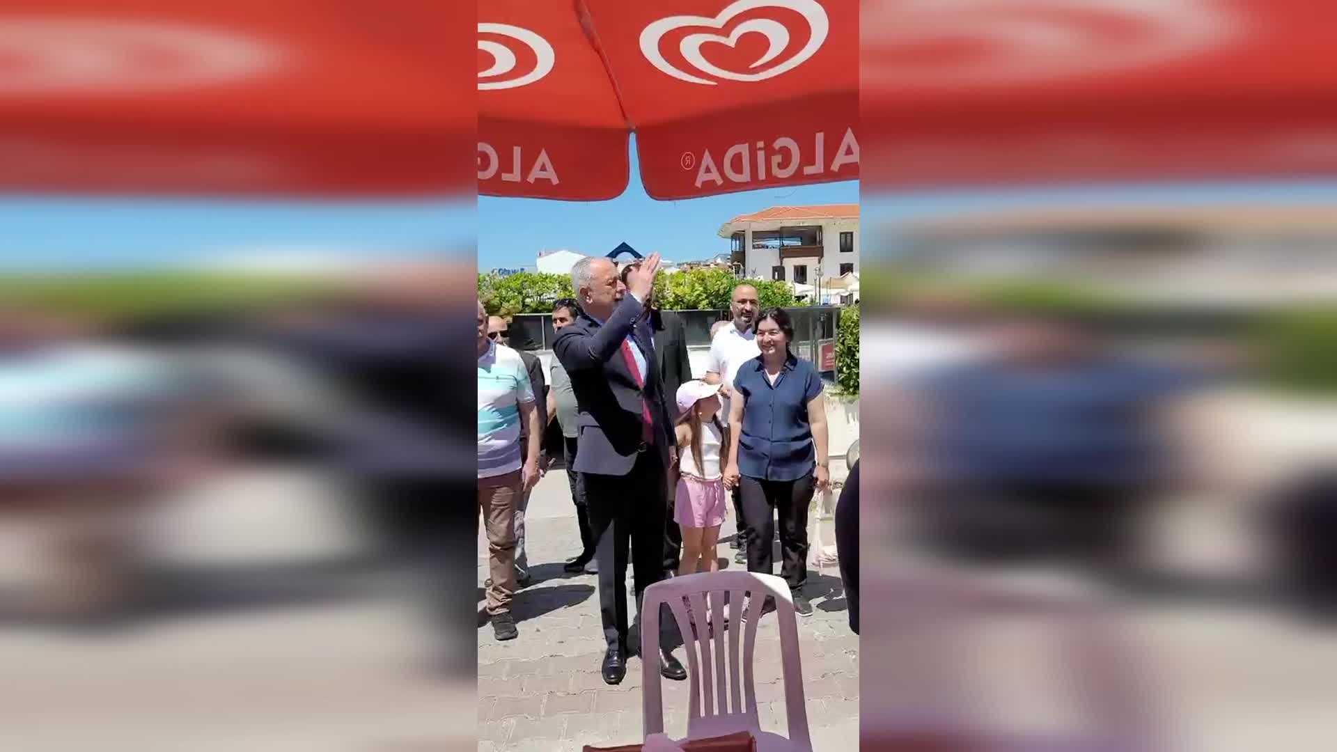 CHP'li Uzun, pazarcı esnafını ziyaret etti: "Acele seçim istiyoruz, İllallah ettik"
