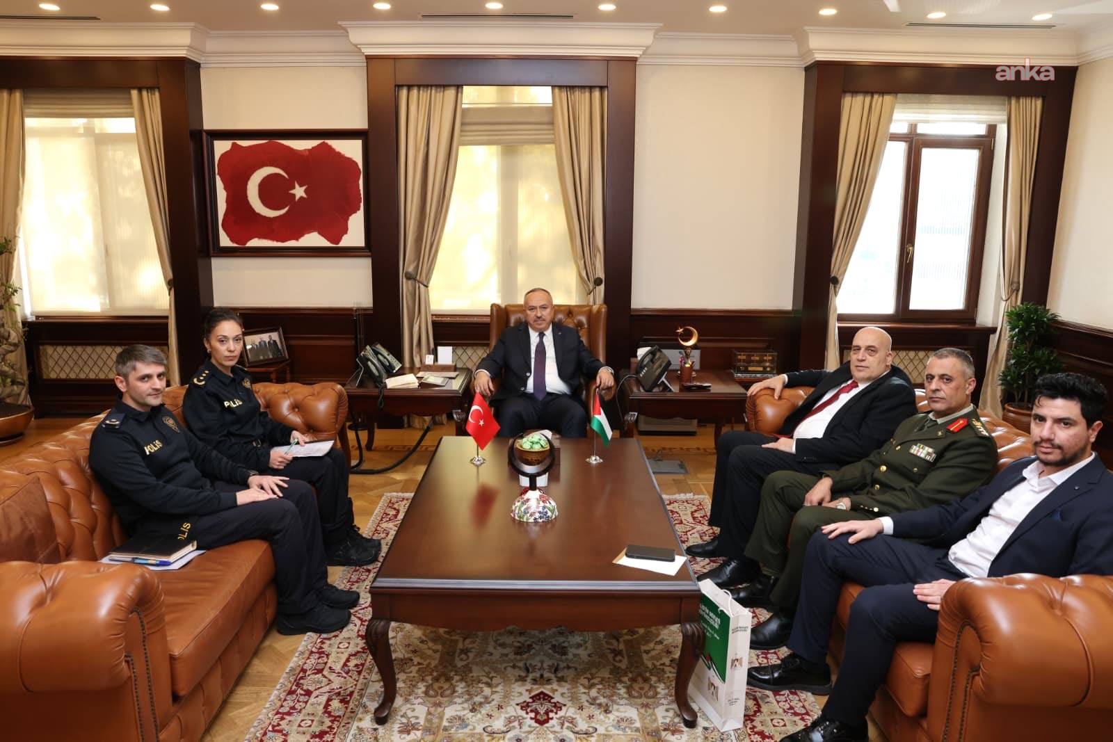 Filistin'in Ankara Büyükelçisi Abu Jaish, Emniyet Genel Müdürü Fidan'ı ziyaret etti