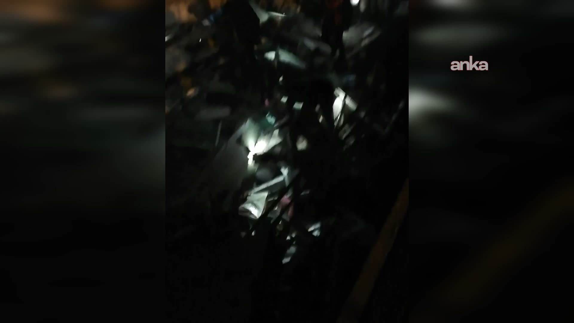 Depremde yıkılan Proton Apartmanı ek bilirkişi raporu: İmar İşleri Müdür yardımcıları için "idari sorumludur" denildi