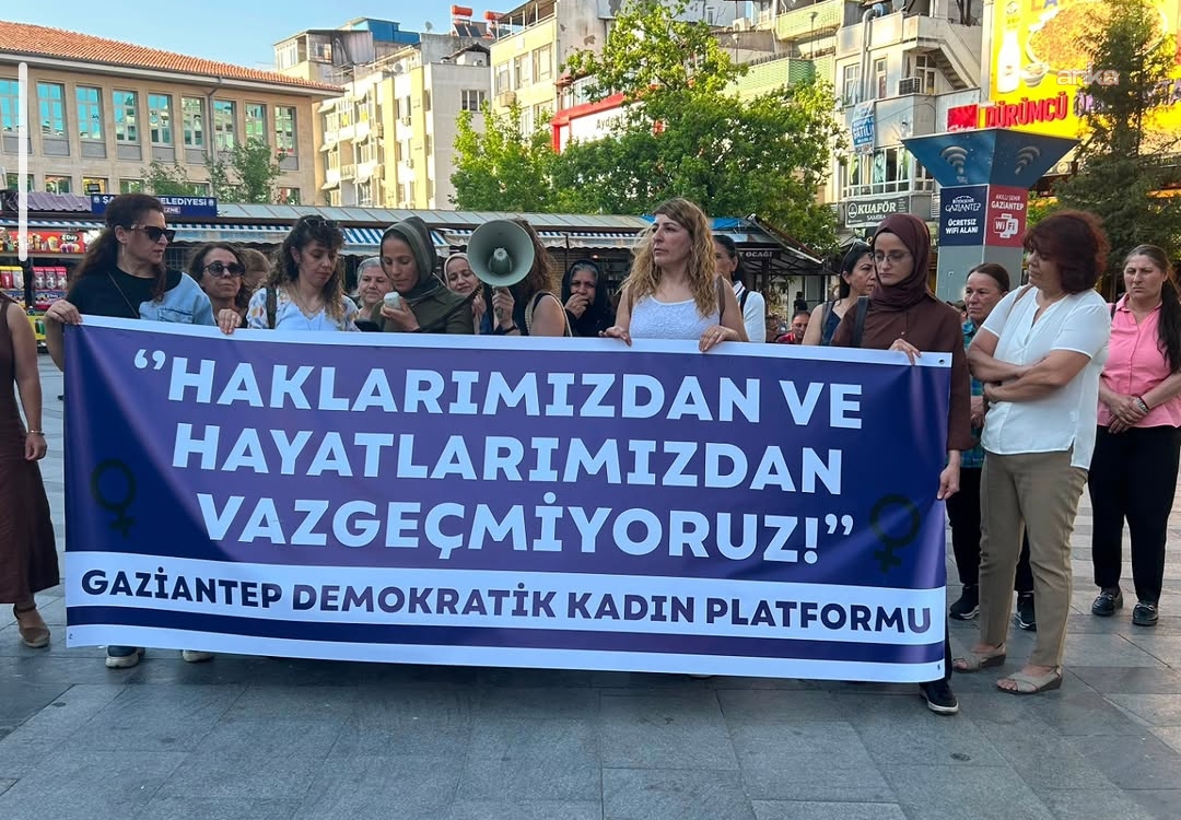 Gaziantep’te kadınlardan süresiz nafaka iptaline tepki: "Haklarımızdan da hayatlarımızdan da vazgeçmiyoruz”