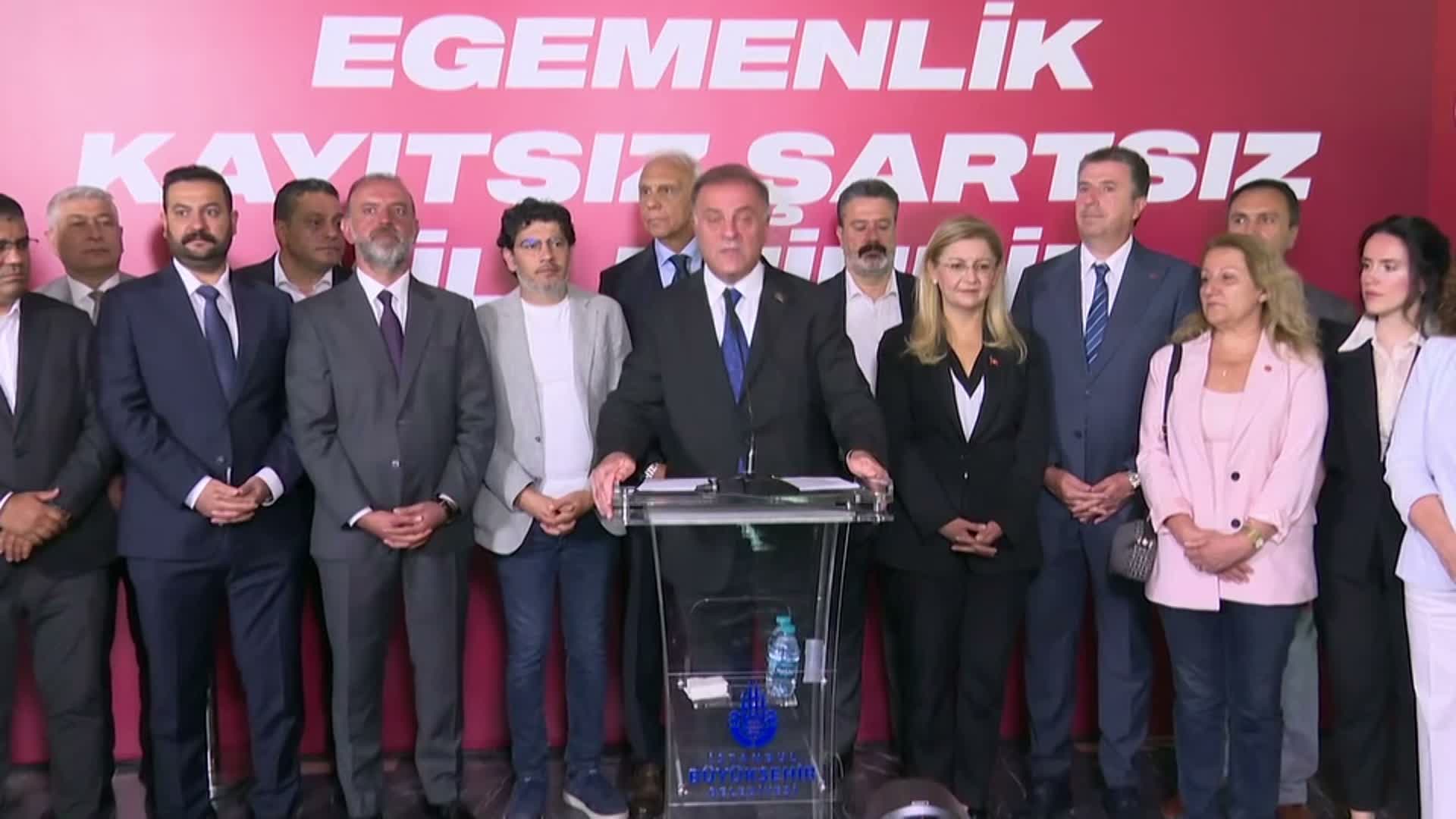 İBB Başkanvekili Nuri Aslan'dan Tuzla açıklaması: Tartışılması gereken bir kişinin siyasi tercihi değil, yıllar boyunca uygulanan emsal transferi işlemleridir
