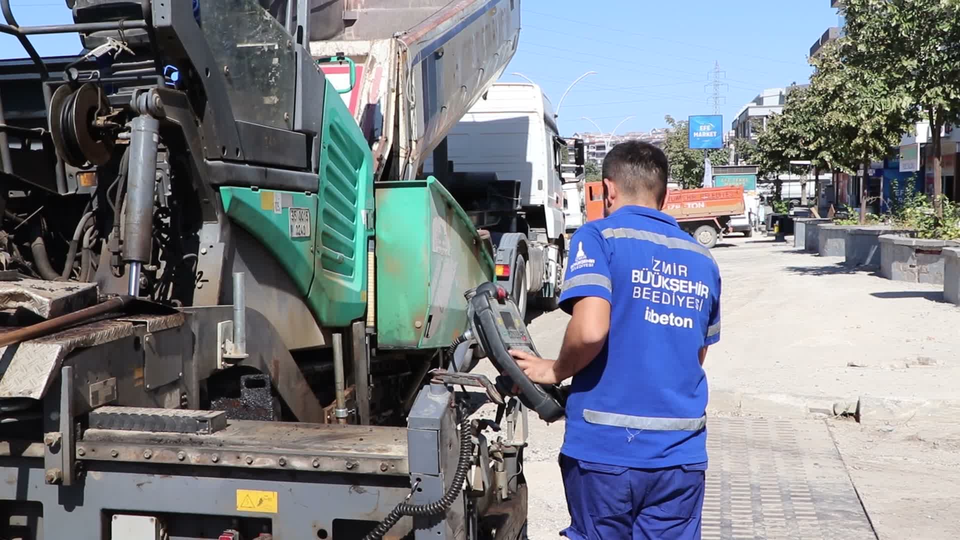Aliağa ve Seferihisar’da yollar yenileniyor