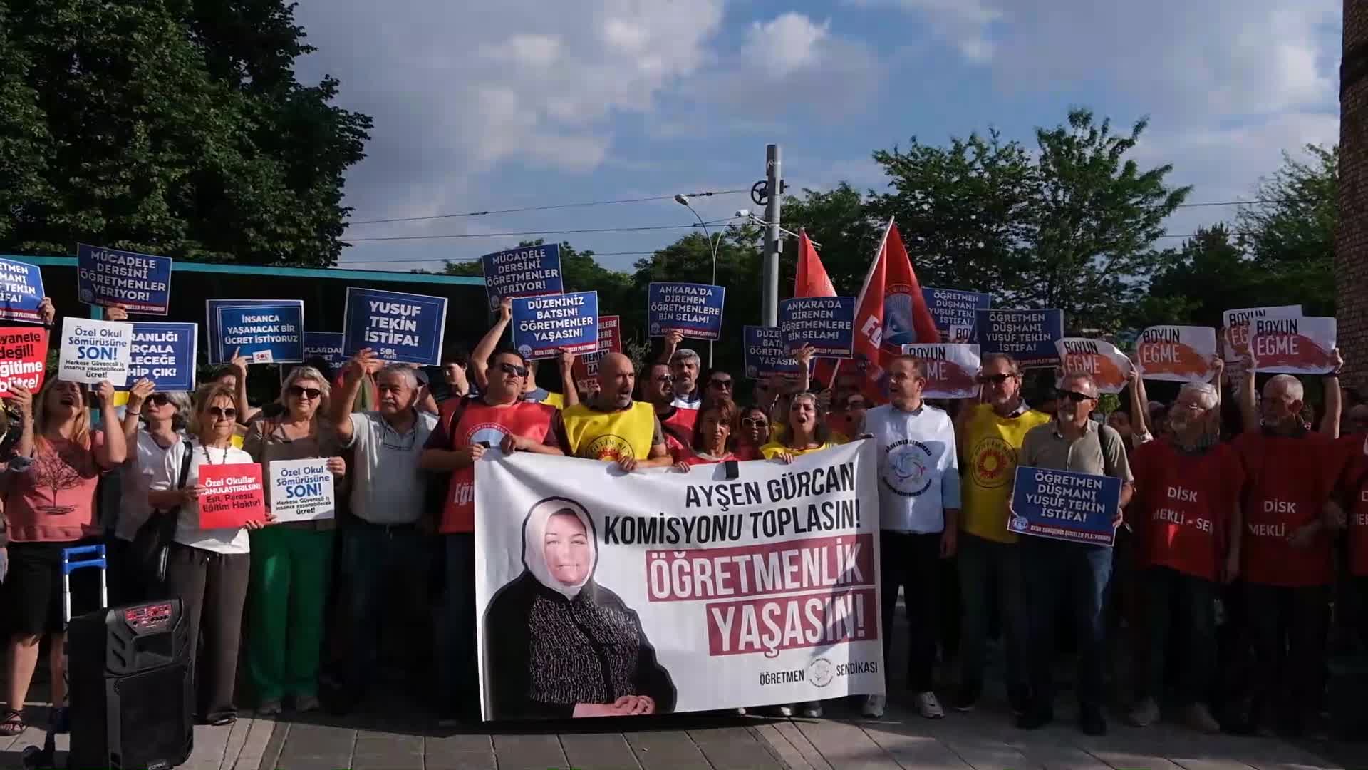 Ankara’da eylemlerini sürdüren öğretmenlere Eskişehir’den destek mesajı: "Binlerce insanın kalbi bu direnişle atıyor"