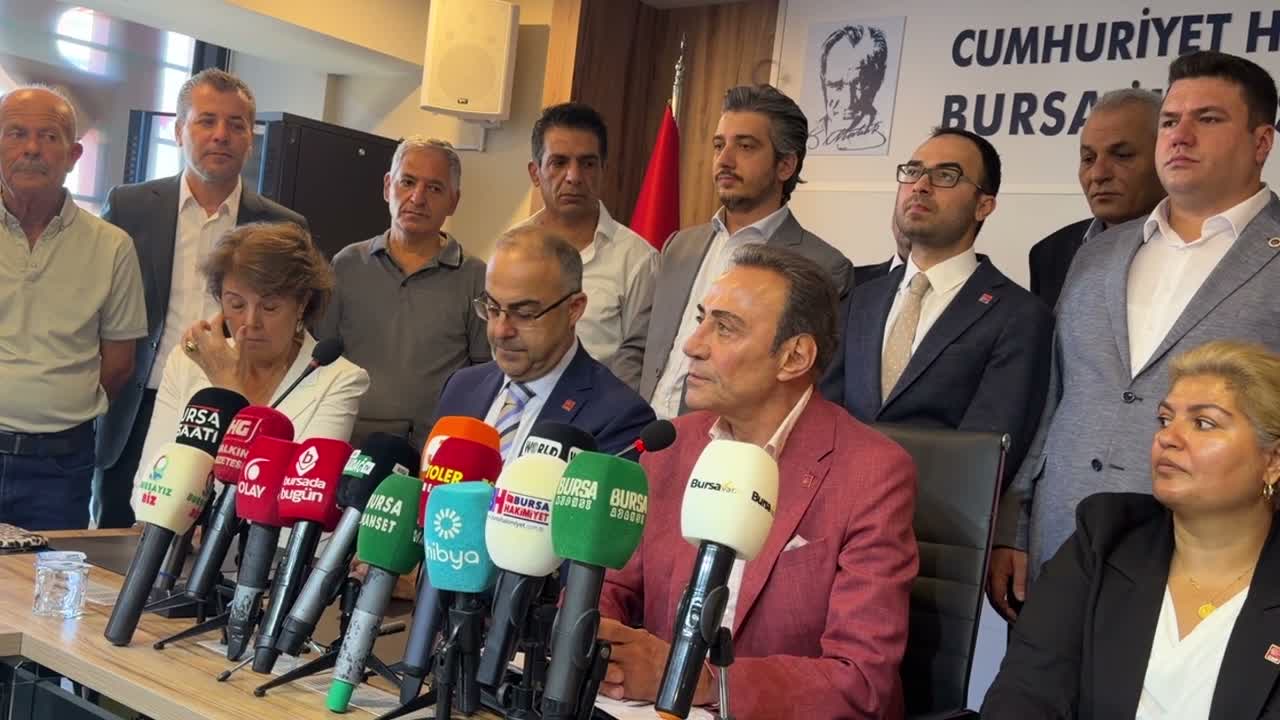 CHP Genel Başkan Yardımcısı Berhan Şimşek: "Gidip bir parti kurmanın acelesi, telaşı niye?"