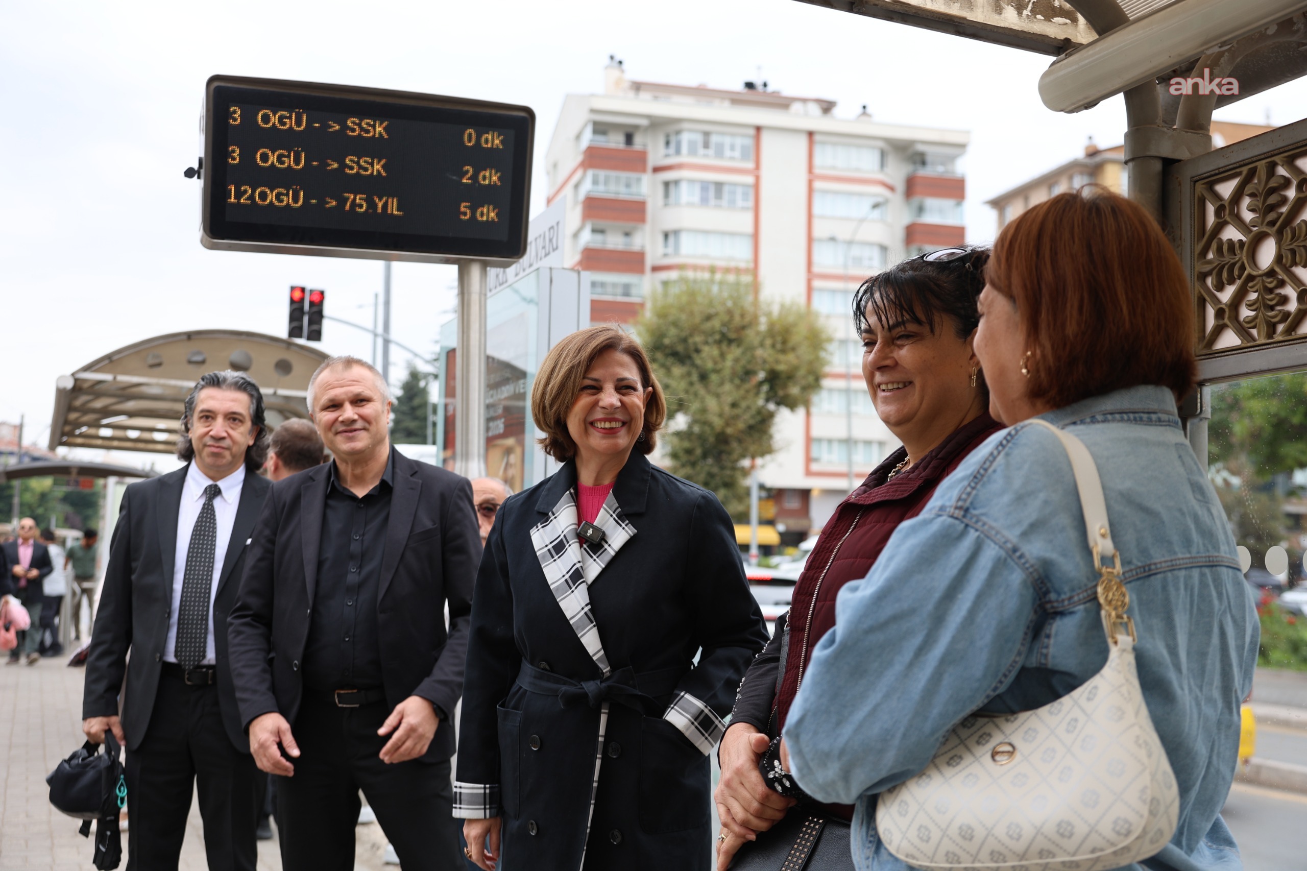 Eskişehir'de "Avrupa Hareketlilik Haftası" hareketli başladı: Başkan Ünlüce işe tramvayla gitti
