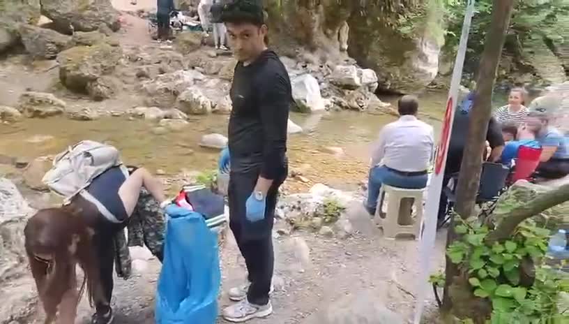 İtfaiyecilerden doğada farkındalık yürüyüşü