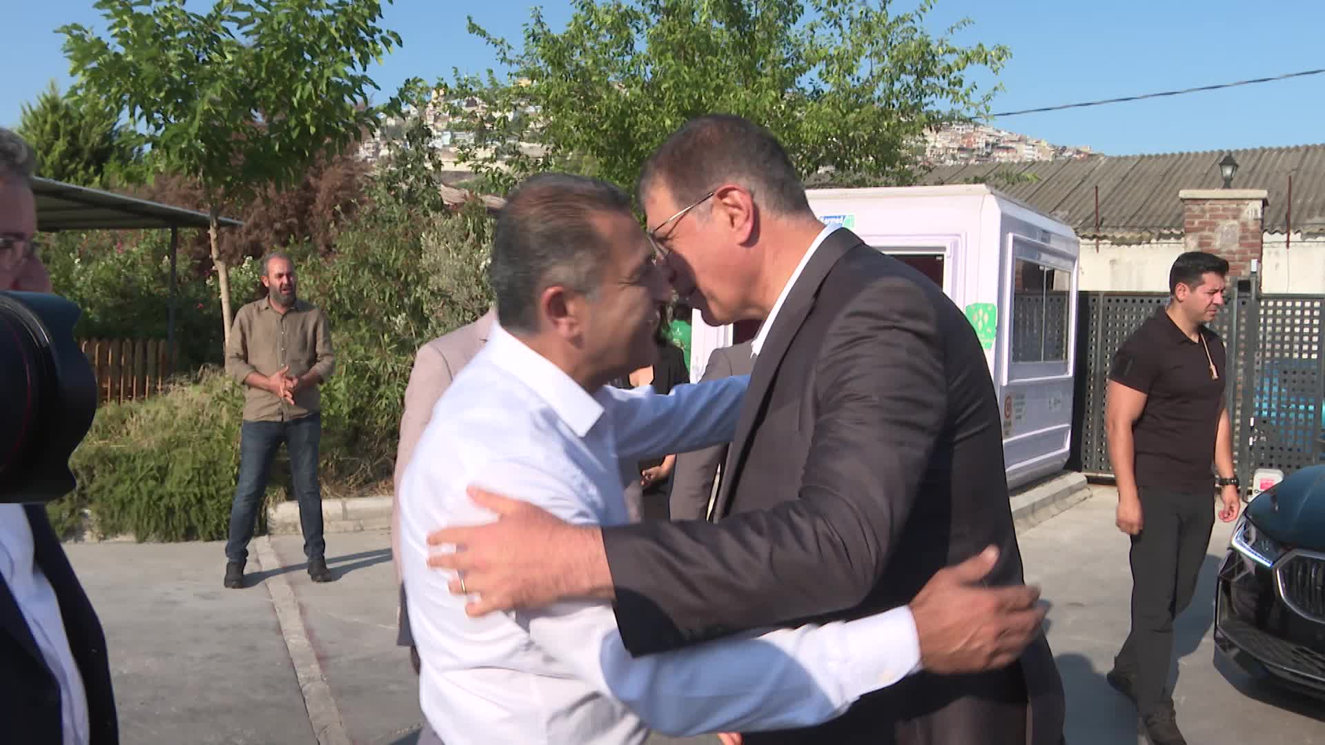 Cemil Tugay, mesaiye İzdönüşüm personeliyle başladı