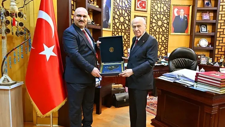 Devlet Bahçeli, Kerkük Valisi Muhammed Seman Ağa'yı kabul etti