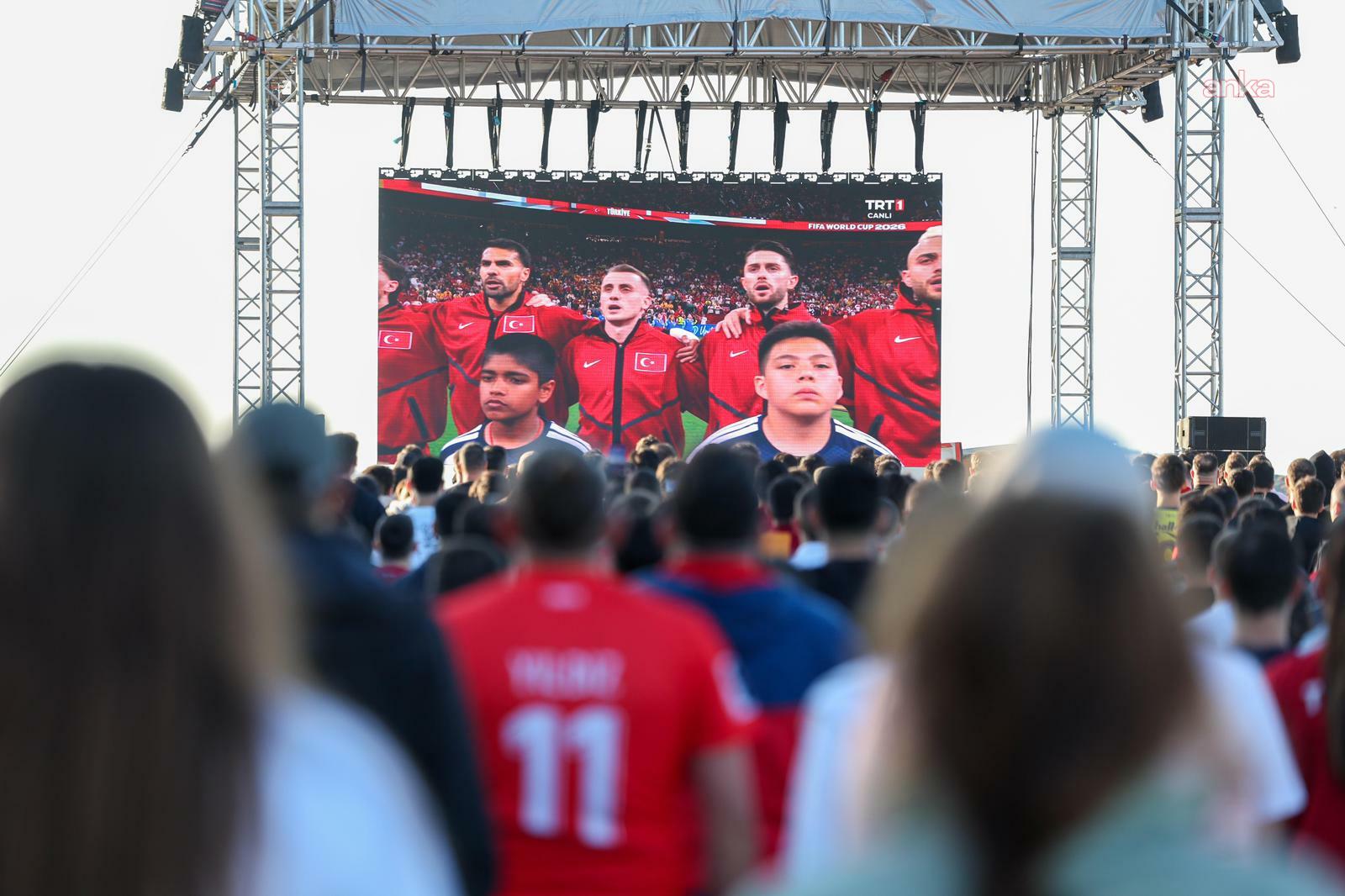 Bakırköy'de milli coşku, Yeşilköy Çiroz Sahili’nde yaşandı