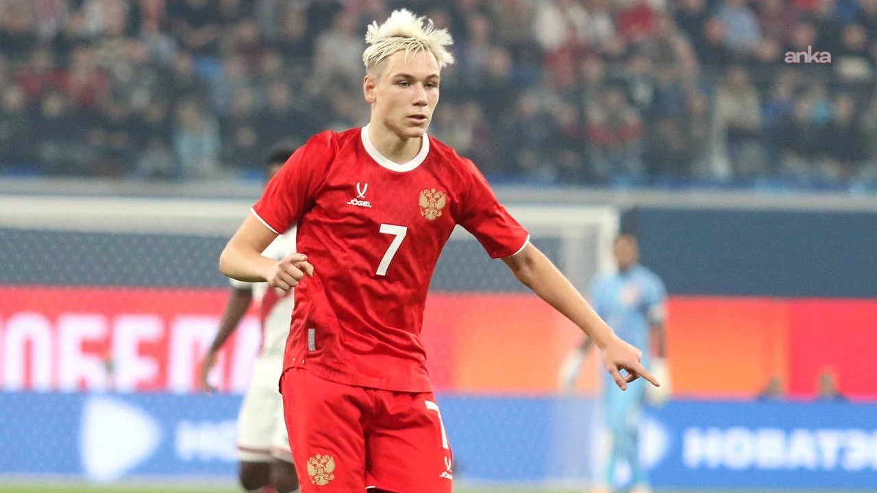 Galatasaray, Aleksei Batrakov için resmi görüşmelere başladı