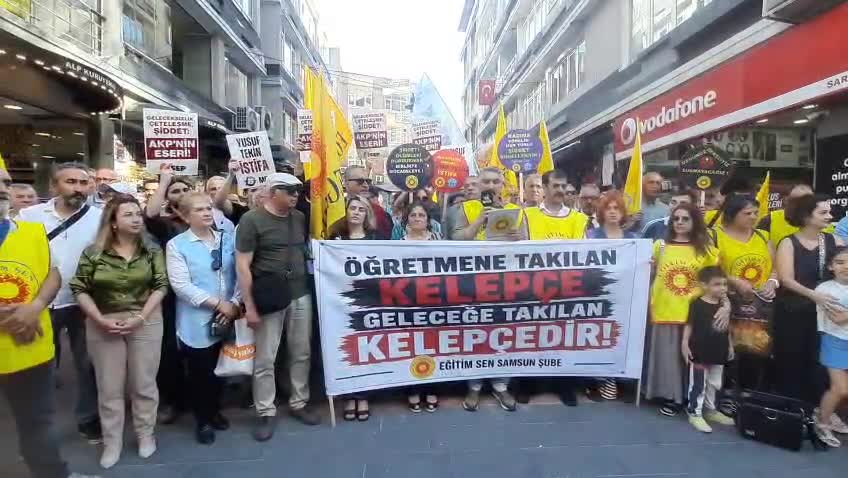 Samsun’da eğitimcilerden Ankara’da öğretmenlere polis müdahalesine tepki