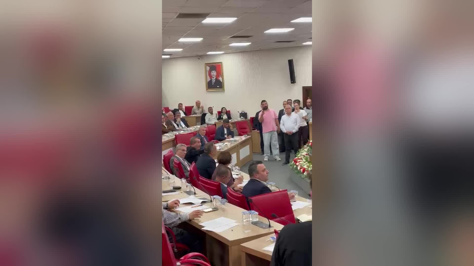 Aydın Büyükşehir Belediye Meclisi’nde Efeler Belediye Başkanı Yetişkin’e müdahale