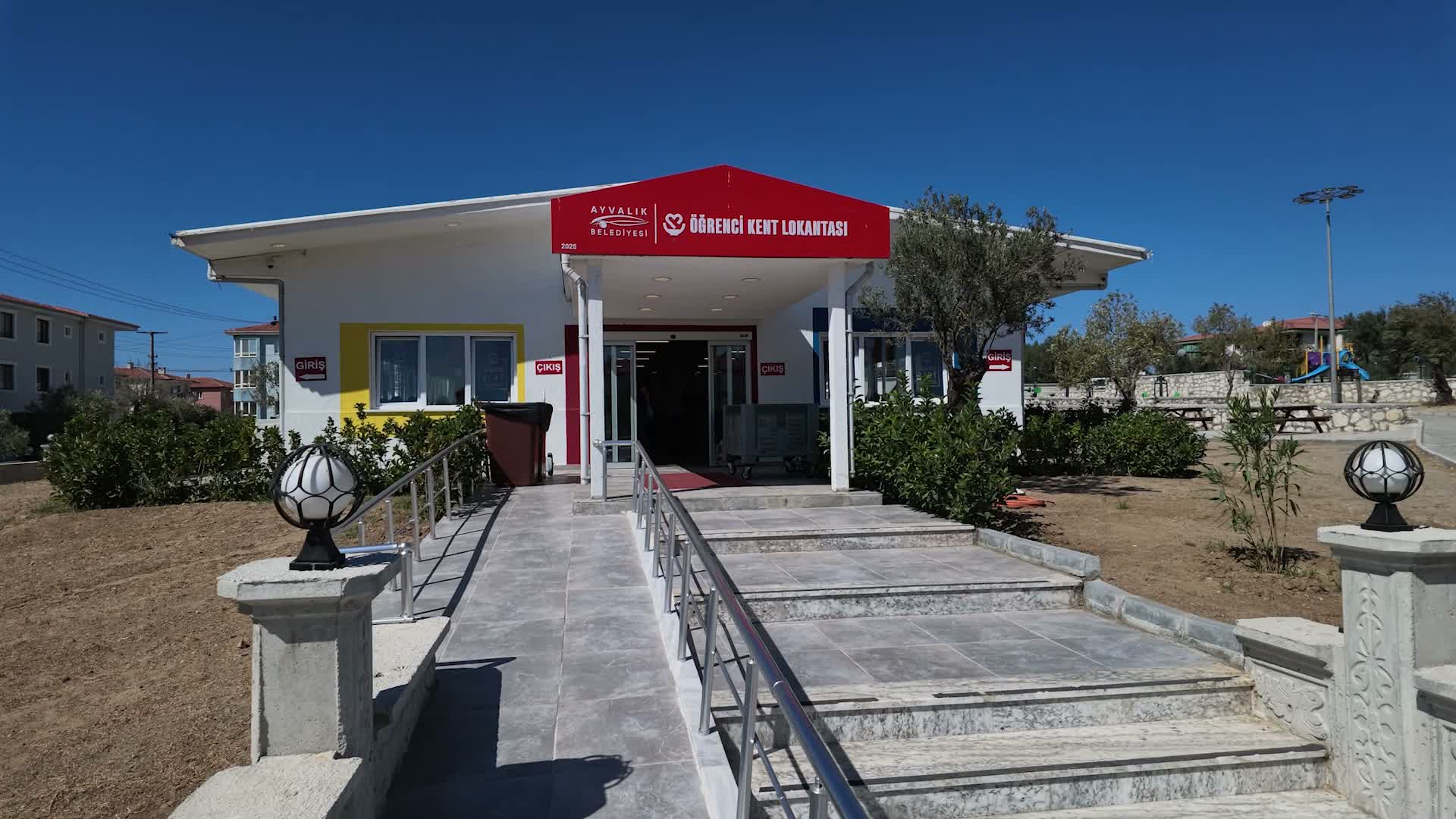 Ayvalık Belediyesi Öğrenci Kent Lokantaları yeni dönemde de 50 TL