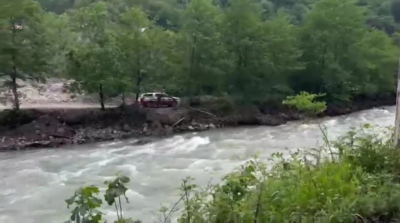 Rize'de kayıp şahsın cansız bedeni bulundu, arama çalışmaları sırasında AFAD görevlisi hayatını kaybetti
