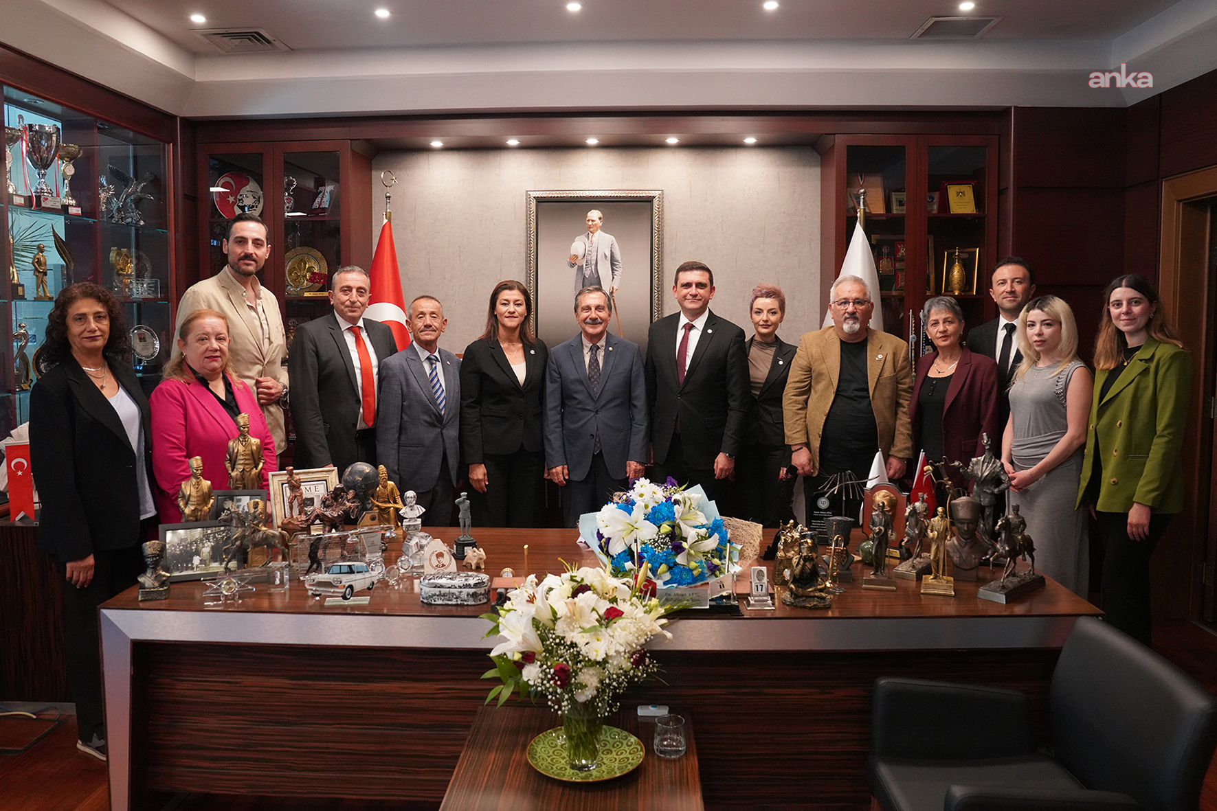 YENİ Parti ilçe yönetiminden Tepebaşı Belediye Başkanı Ataç'a ziyaret